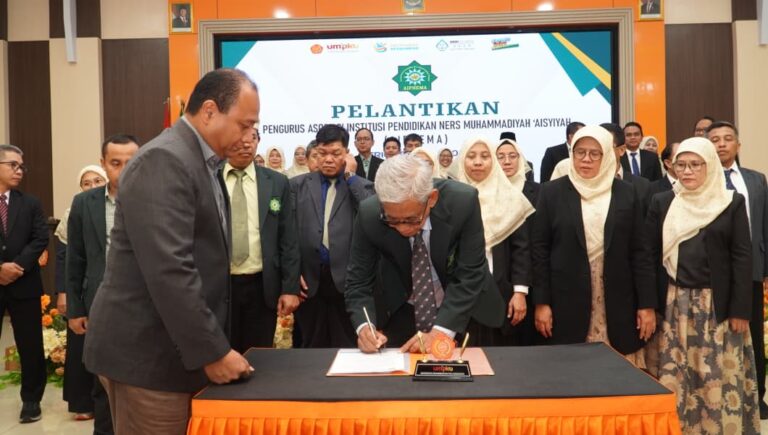Empat Dosen Keperawatan UNIMUS Dilantik sebagai Pengurus AIPNEMA Periode 2025–2027