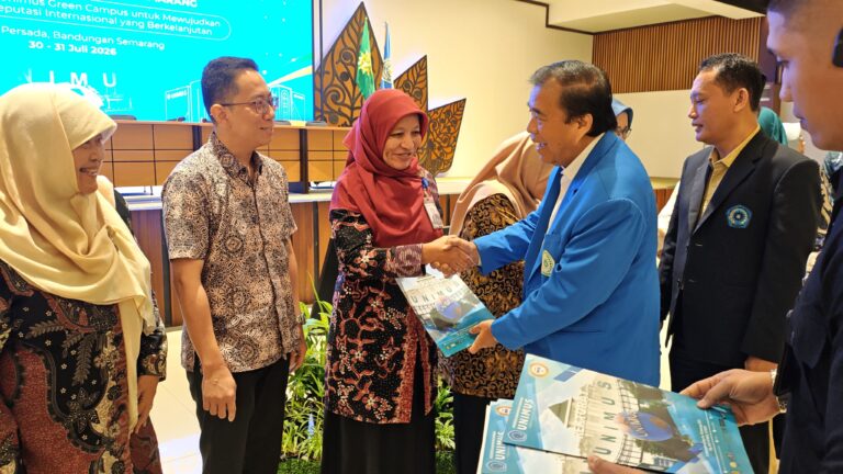 Program Studi S1 Ilmu Keperawatan UNIMUS Raih Penghargaan Audit Mutu Internal Terbaik III